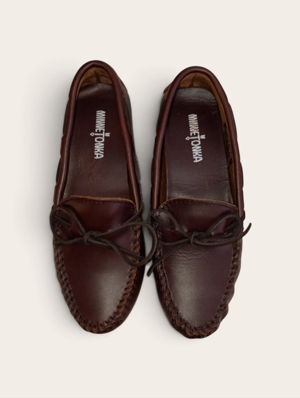Minnetonka Women’s Brown Leather Moccasin Bow-Detail Loafers